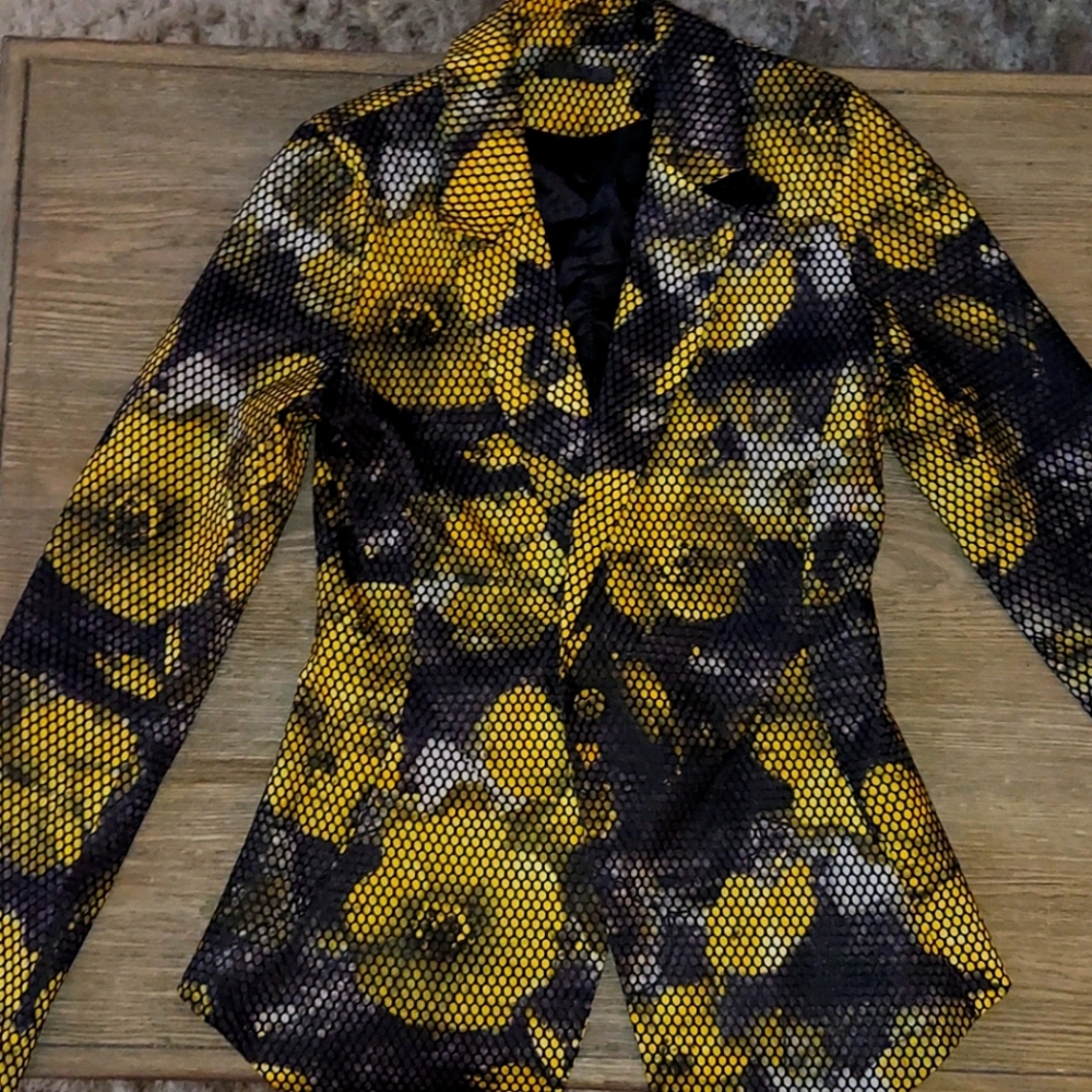 ***WOMENS FLORAL BLAZER